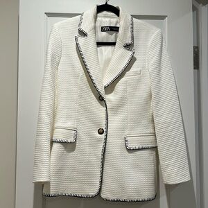 Zara white blazer with black stitching
